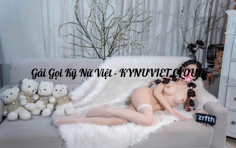 gaigu8 - 1782649730 – Đã sửa.jpg